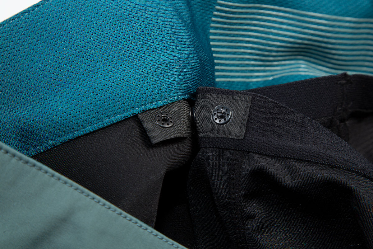 Endura MT500 Spray Hose Schwarz - S – Bild 4